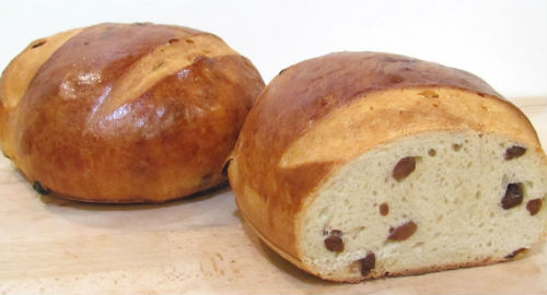 булка с изюмом во сне
