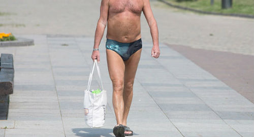 сосед голый