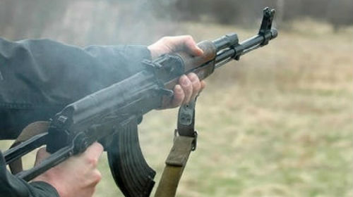 расстрелять из автомата
