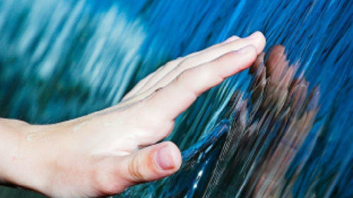 поток чистой воды во сне