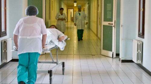 к чему снится что умер родственник в больнице