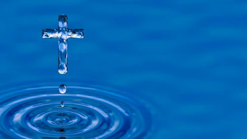 окропить святой водой