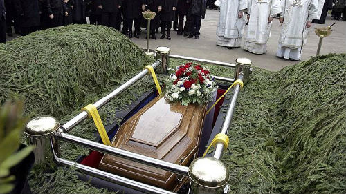 приснилось погребение живого родственника
