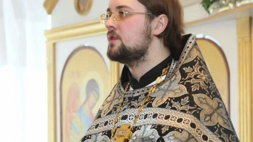 к чему снится батюшка священник женщине