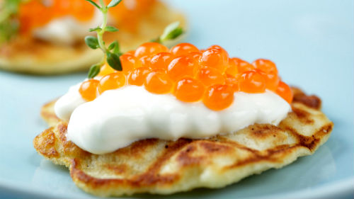 лакомство с икрой