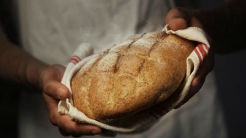 видеть свежую булку