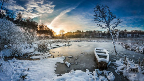 замерзшая река во сне